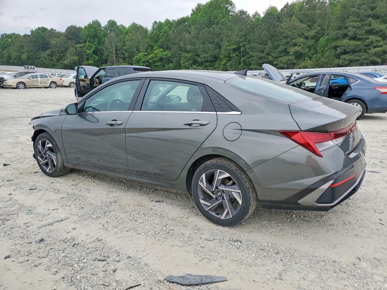 2025 HYUNDAI ELANTRA