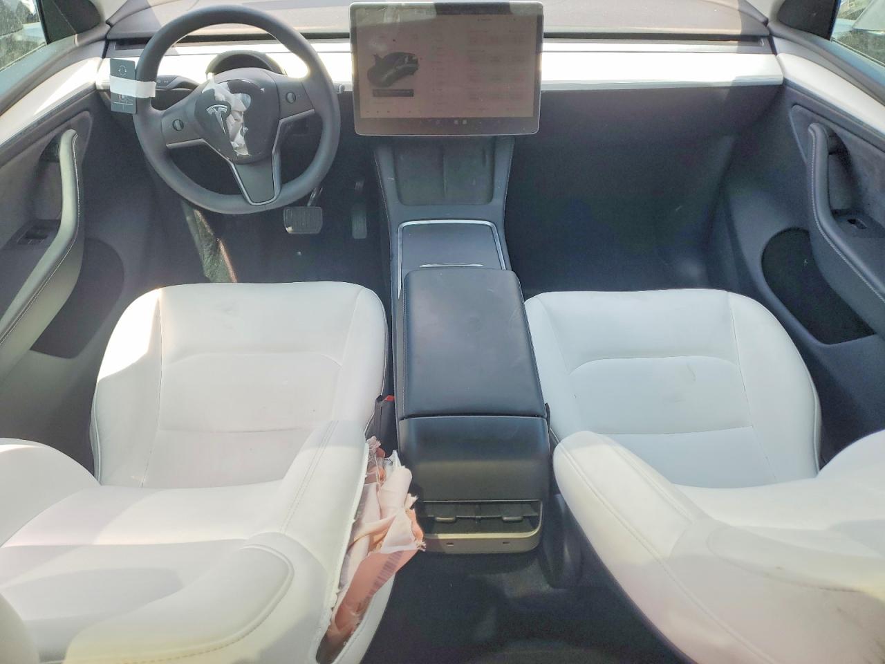 2025 TESLA MODEL Y