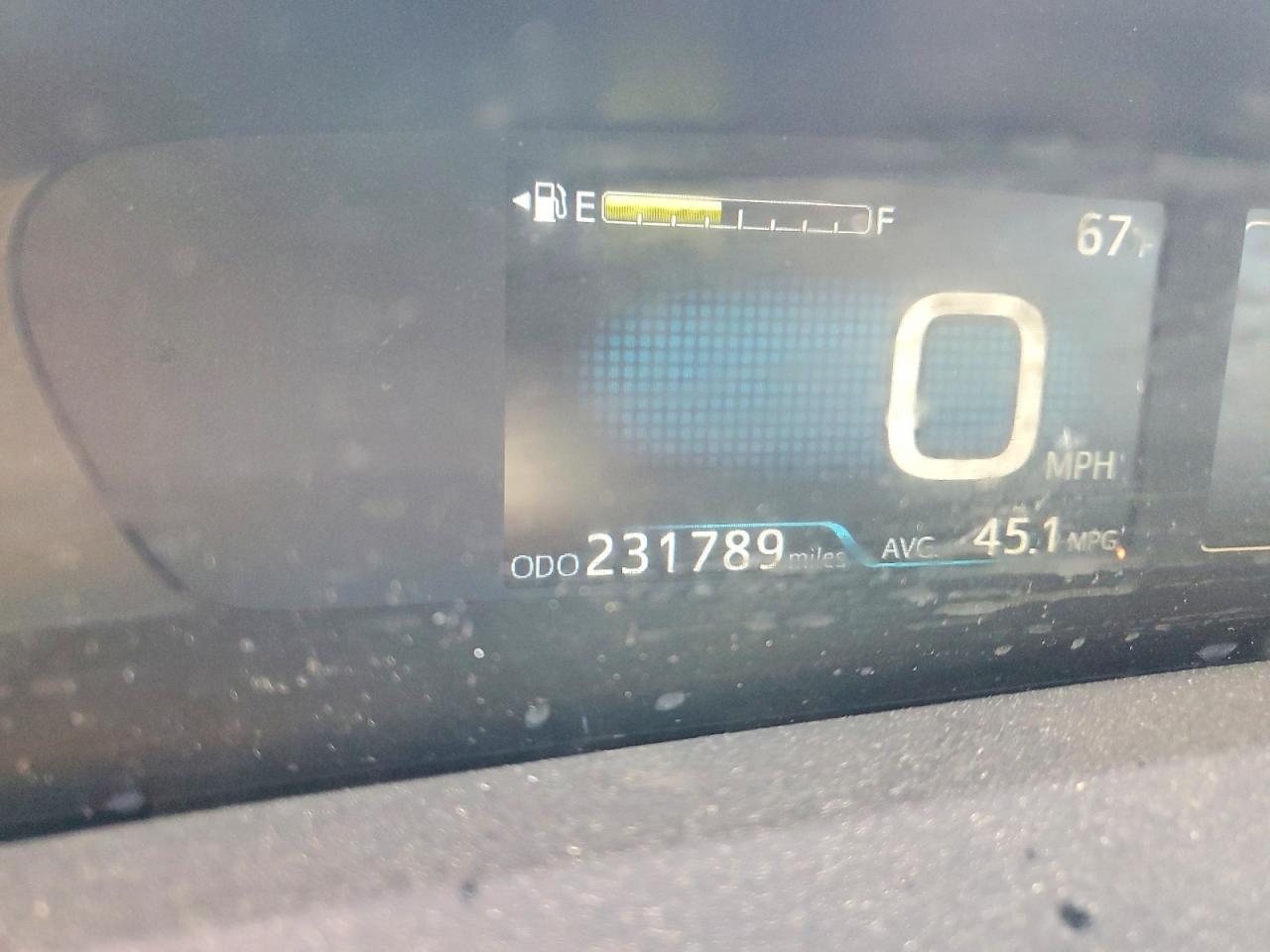 2016 TOYOTA PRIUS