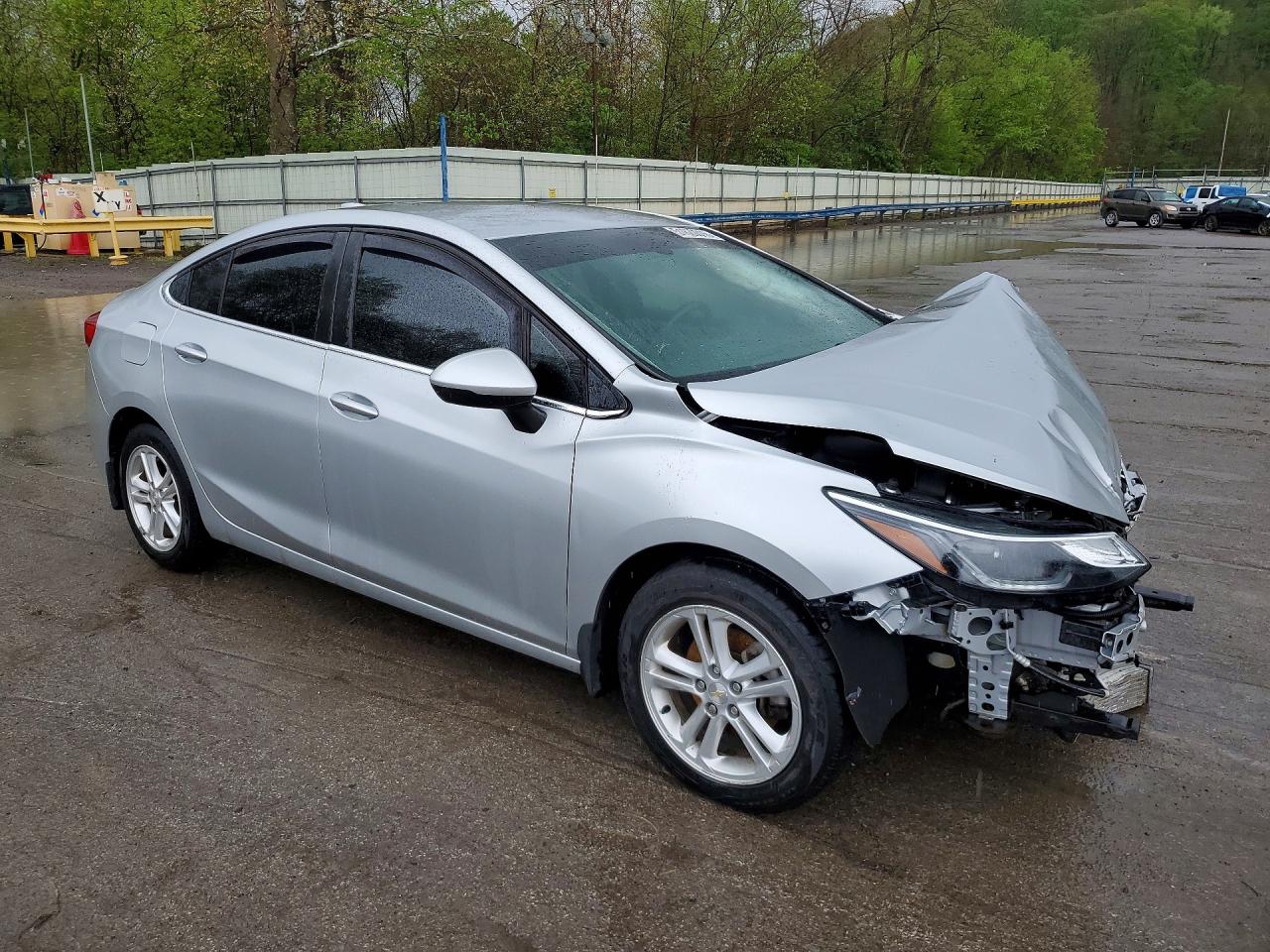 2017 CHEVROLET CRUZE