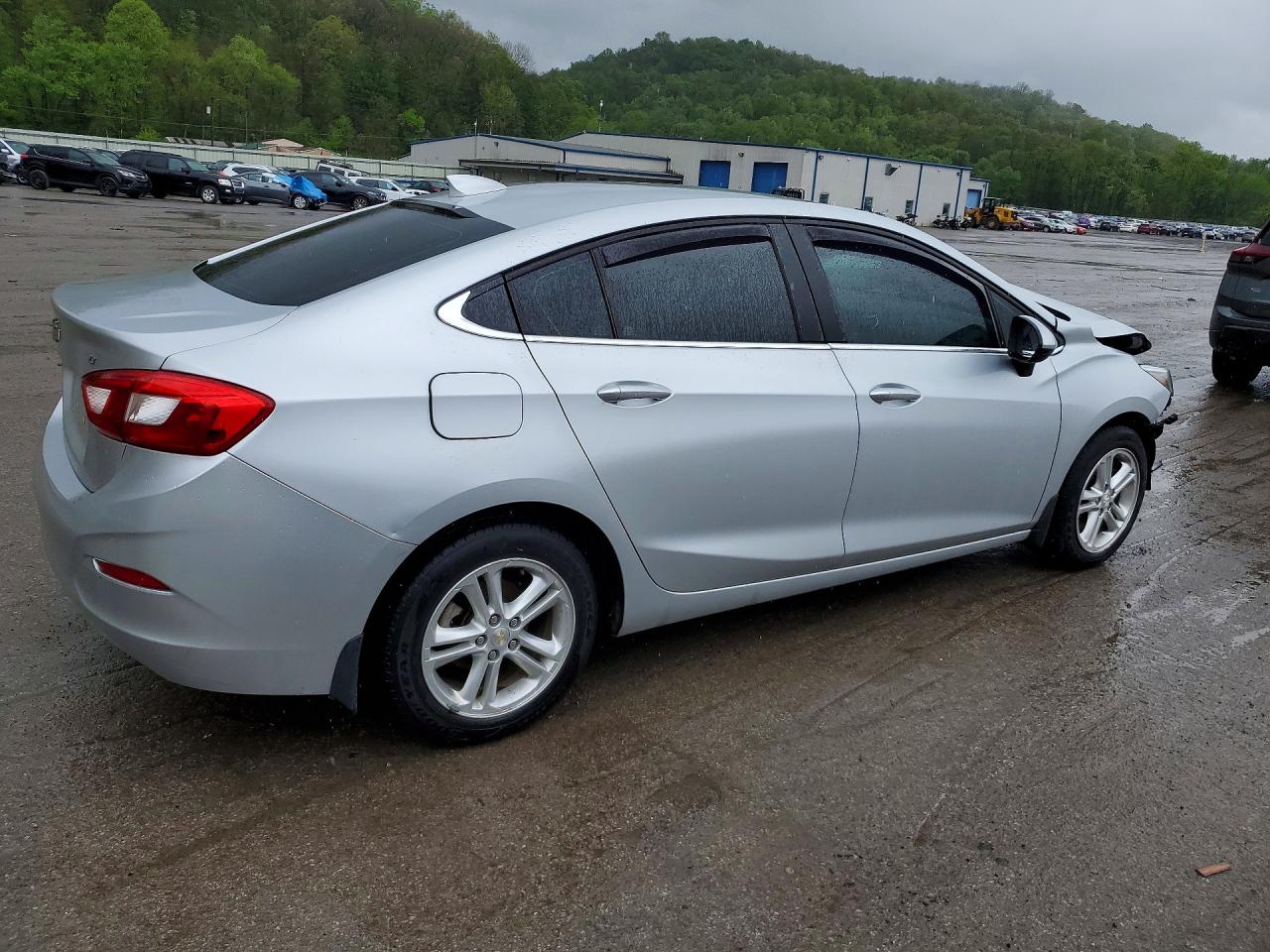 2017 CHEVROLET CRUZE