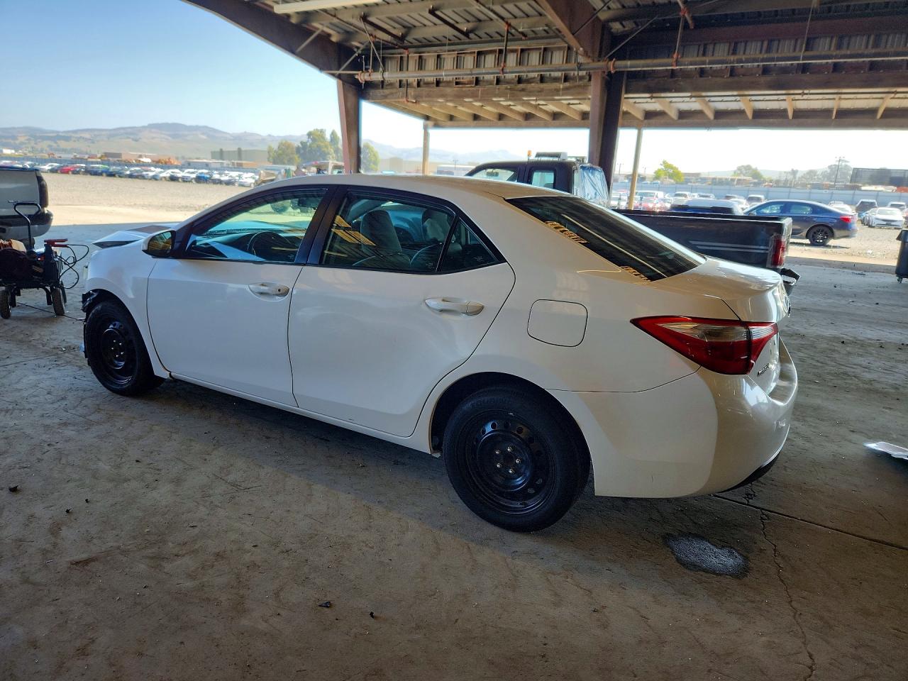 2015 TOYOTA COROLLA