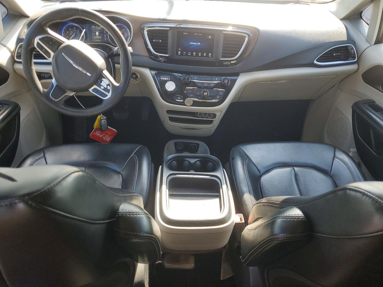 2021 CHRYSLER MINIVAN