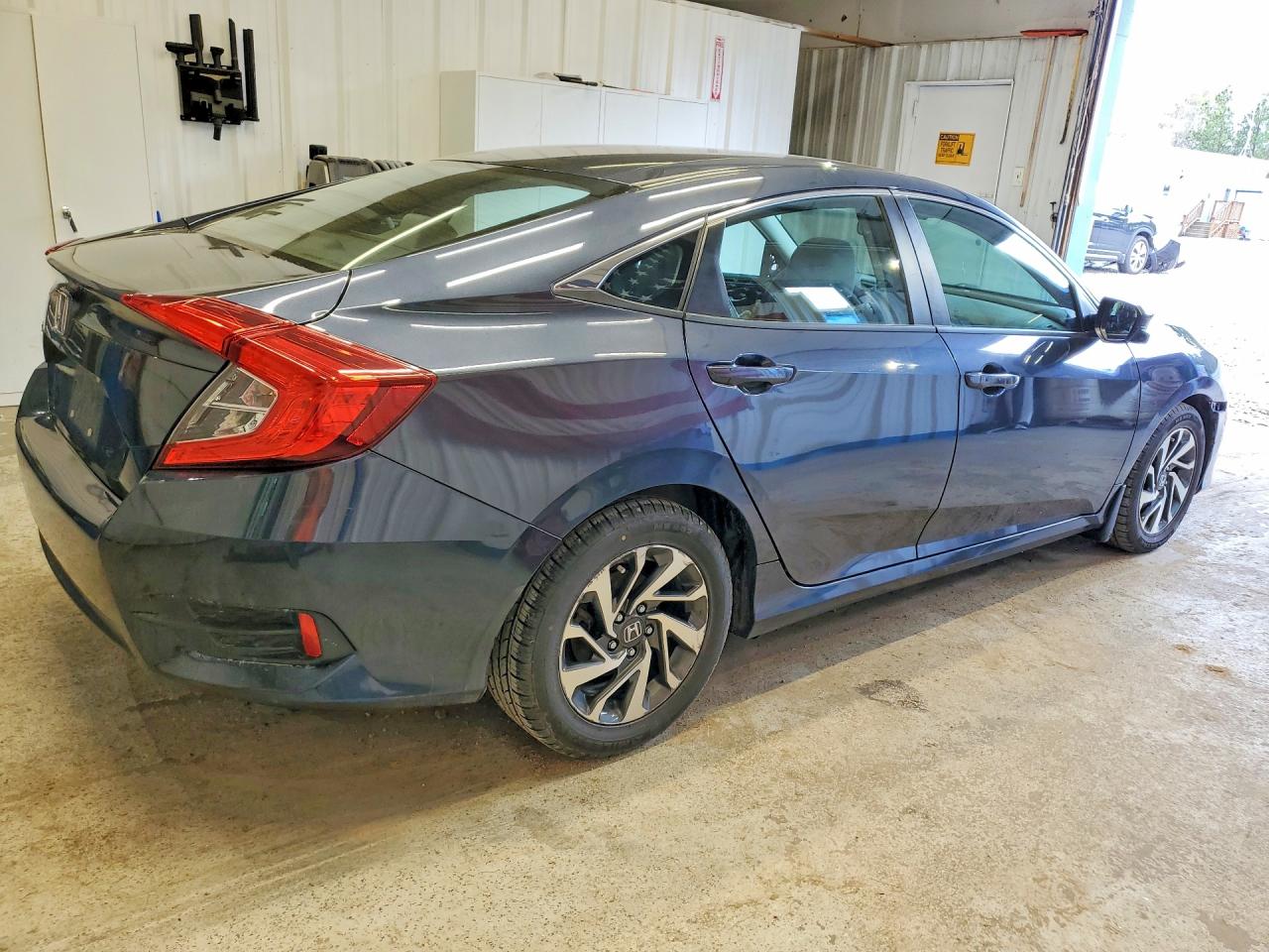 2016 HONDA CIVIC