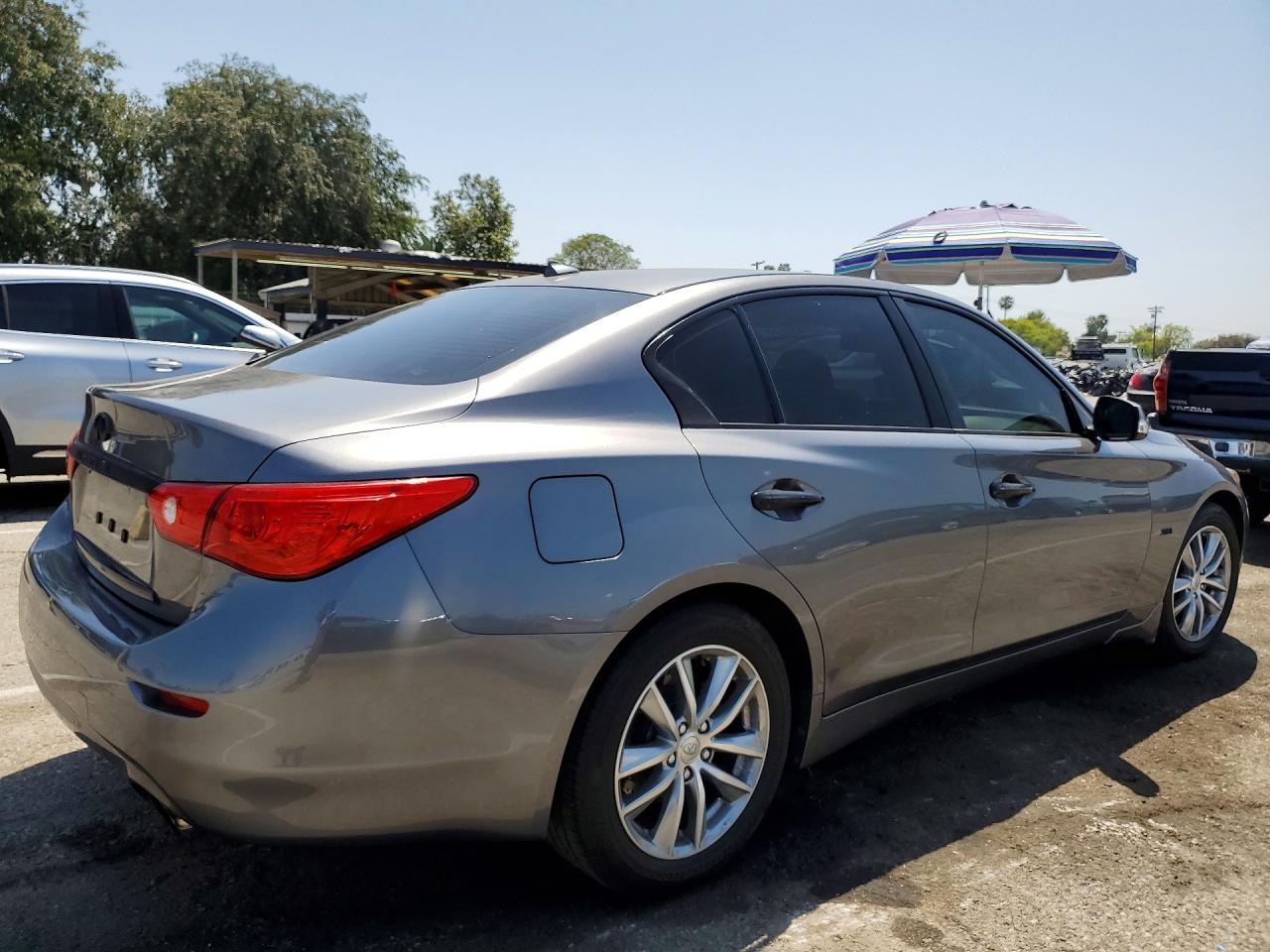 2017 INFINITI Q50