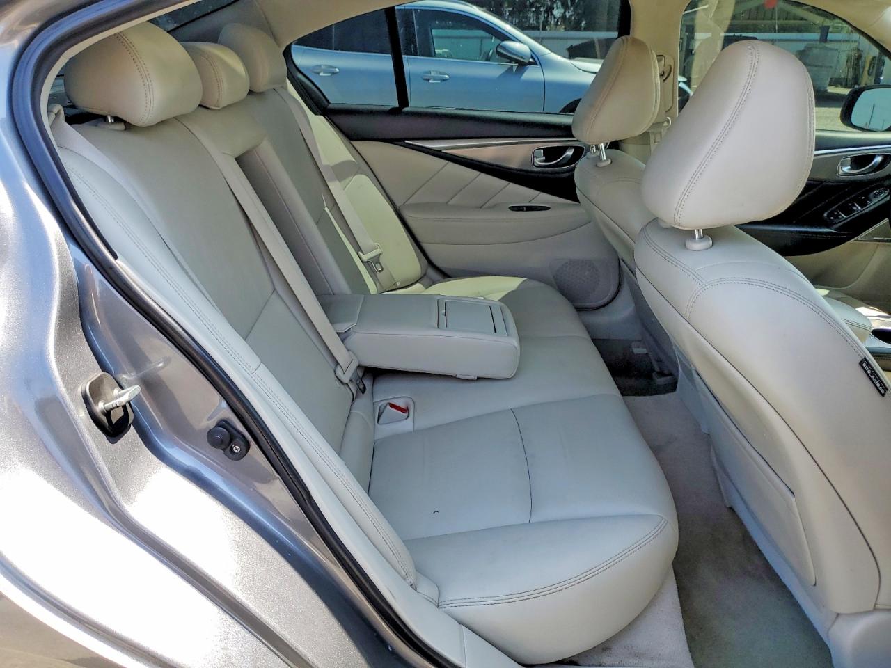 2017 INFINITI Q50