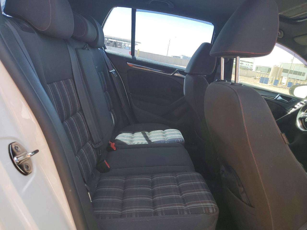 2013 VOLKSWAGEN GTI