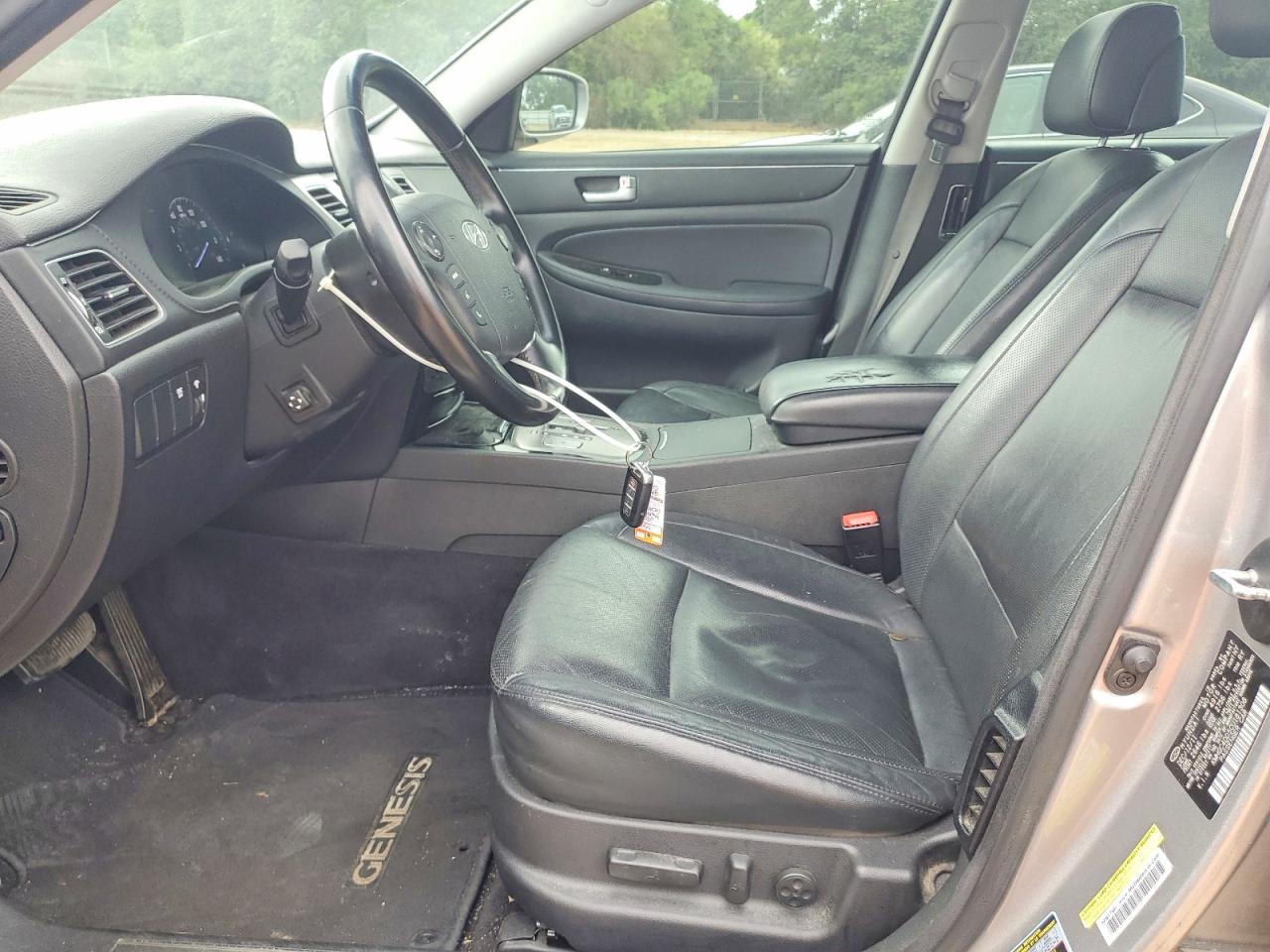 2012 HYUNDAI GENESIS