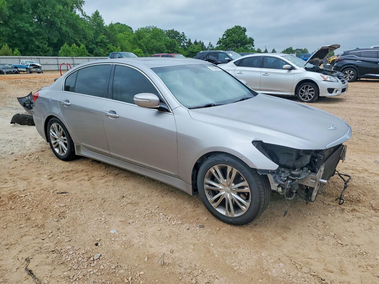 2012 HYUNDAI GENESIS