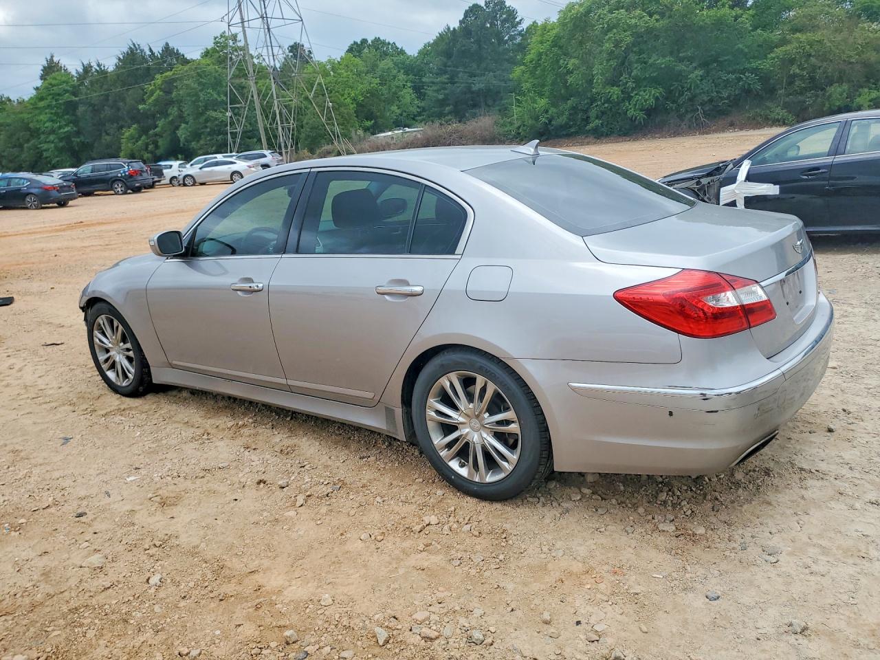 2012 HYUNDAI GENESIS