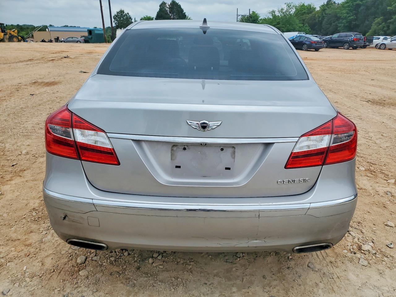2012 HYUNDAI GENESIS