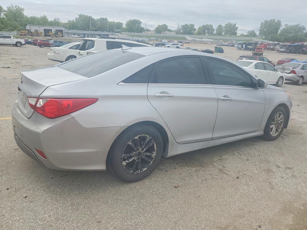 2014 HYUNDAI SONATA