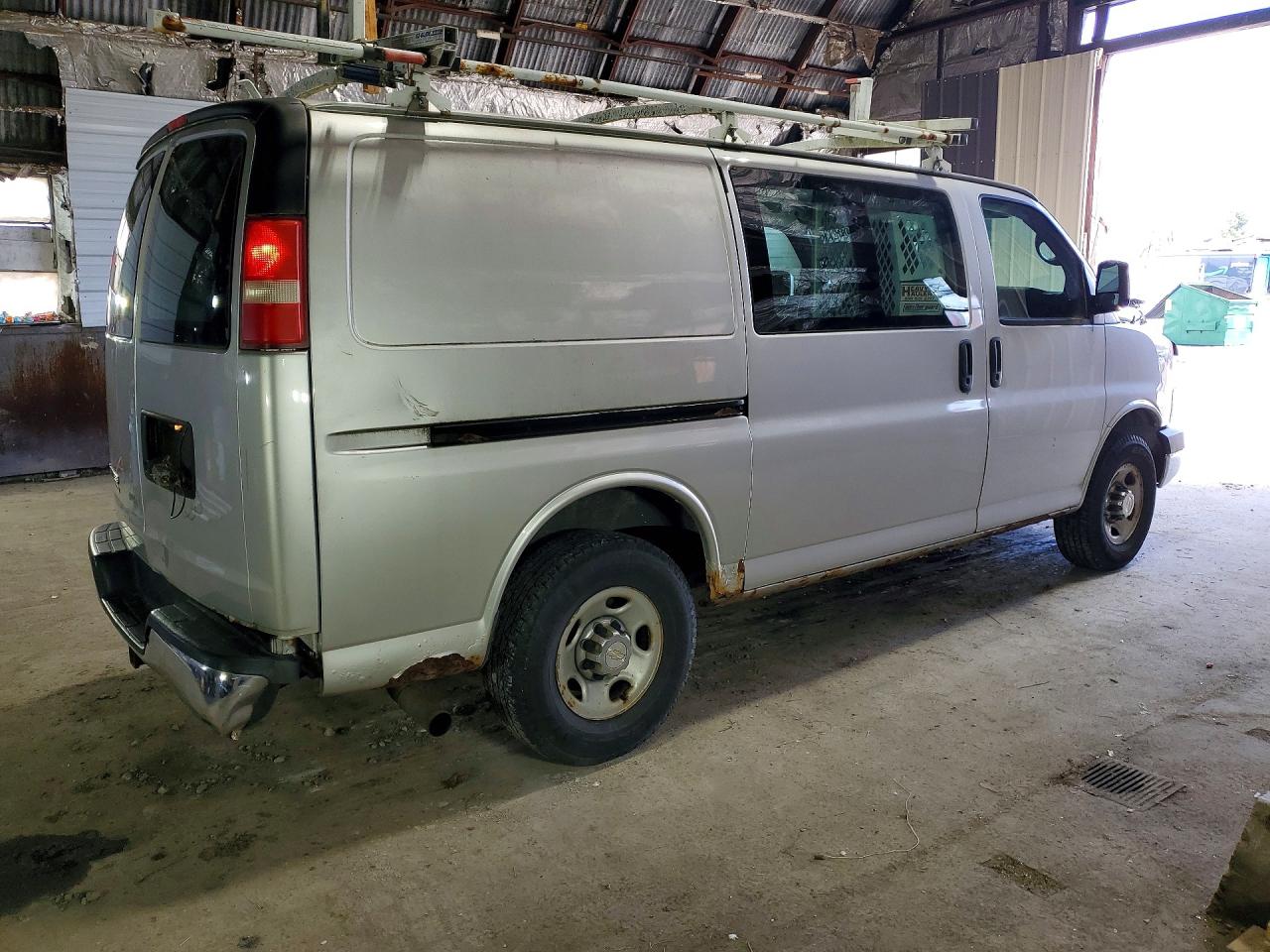 2012 CHEV EXPRESS