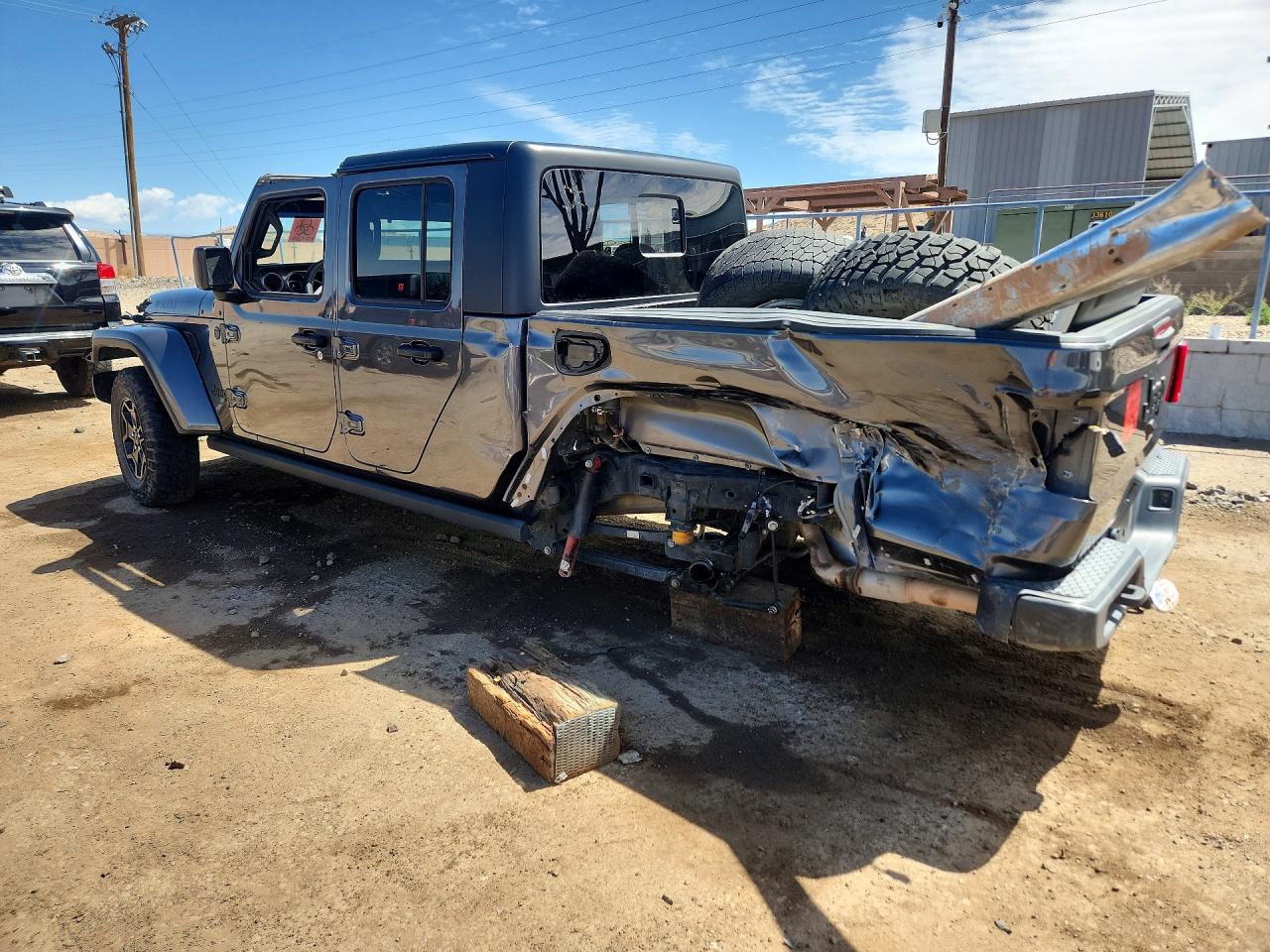 2023 JEEP GLADIATOR