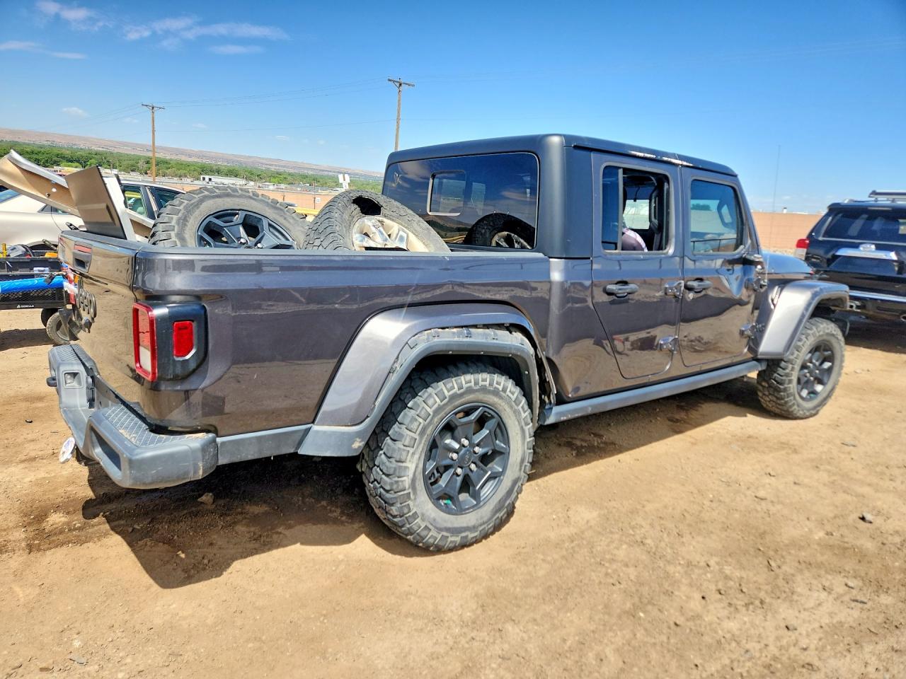 2023 JEEP GLADIATOR