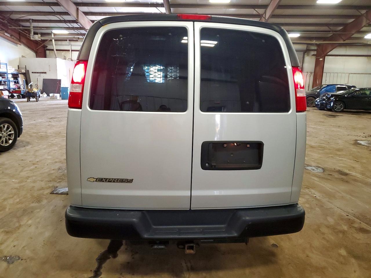 2021 CHEVROLET EXPRESS
