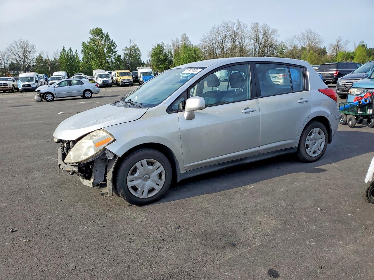 2011 NISS VERSA