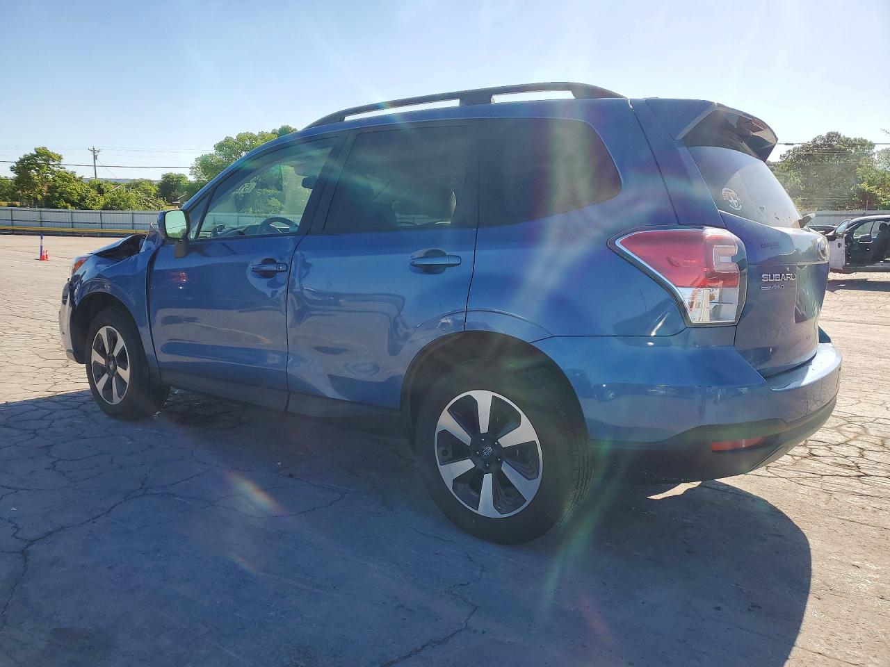 2018 SUBARU FORESTER