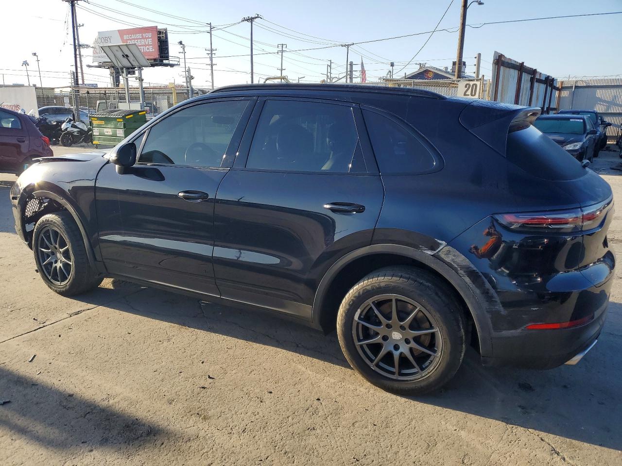 2020 PORSCHE CAYENNE