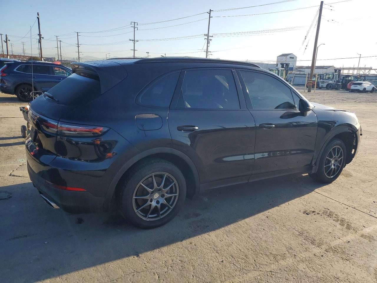 2020 PORSCHE CAYENNE