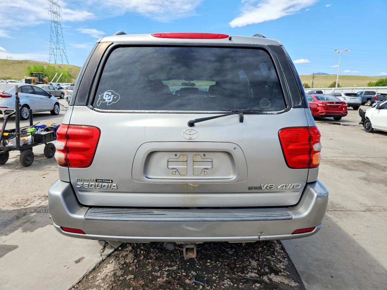2004 TOYOTA SEQUOIA