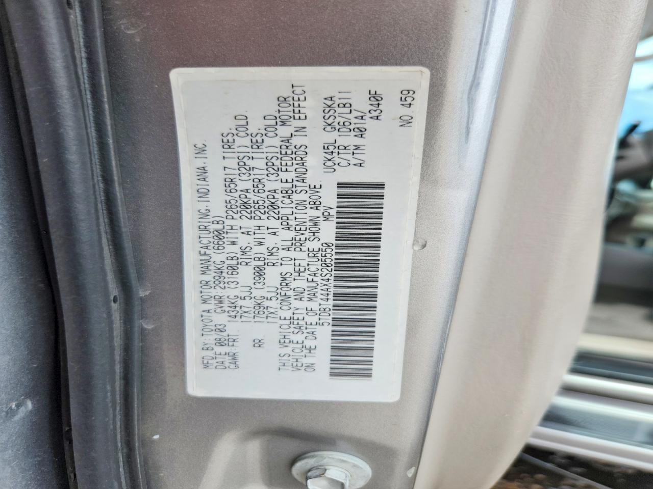 2004 TOYOTA SEQUOIA