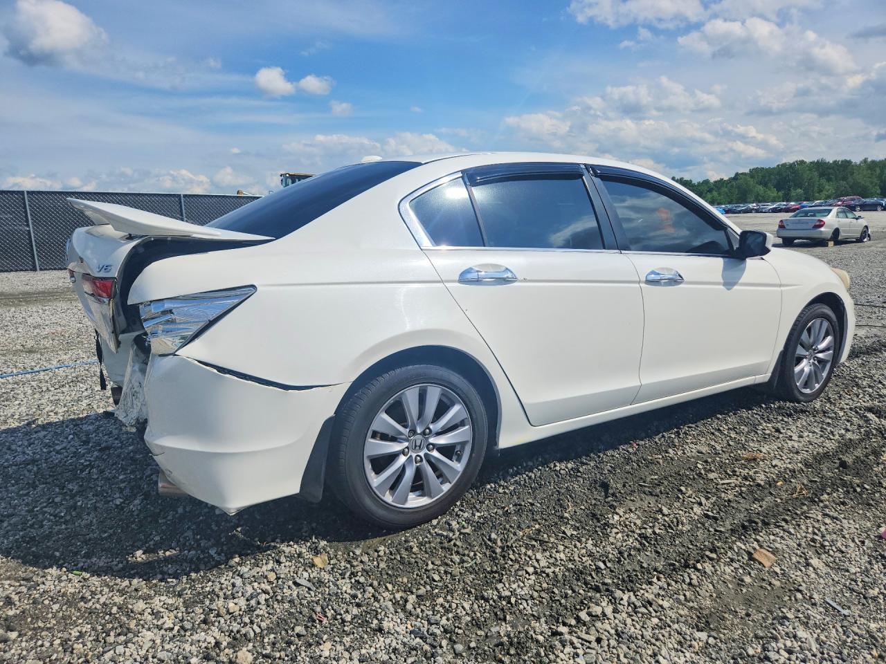 2011 HONDA ACCORD