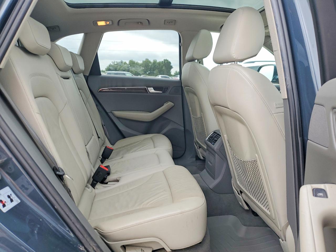 2010 AUDI Q5