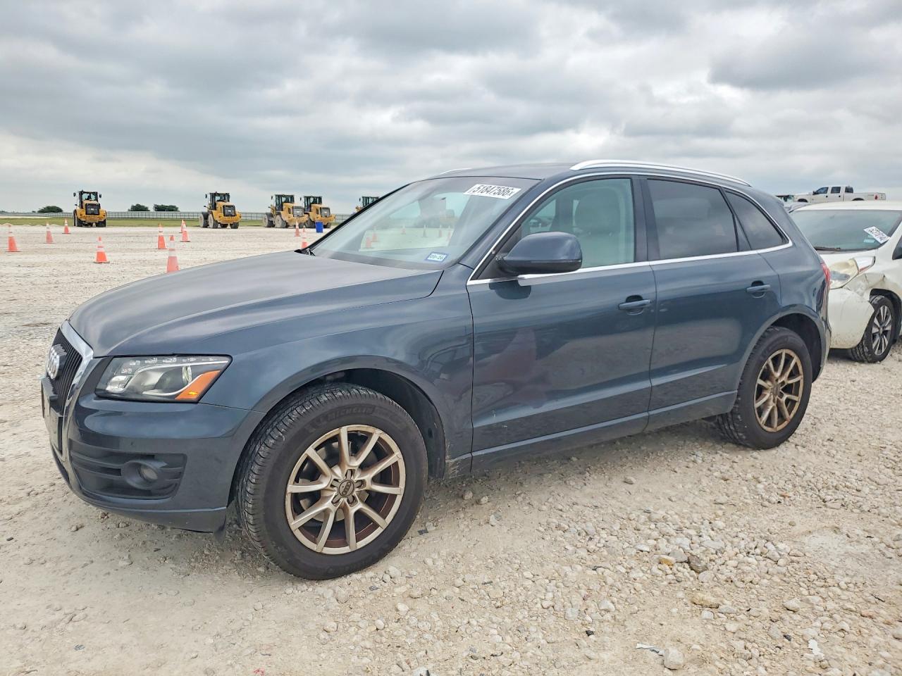 2010 AUDI Q5