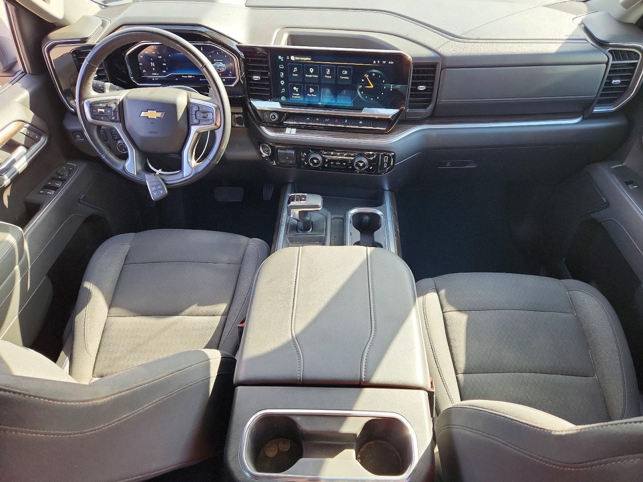 2025 CHEVROLET SILVERADO