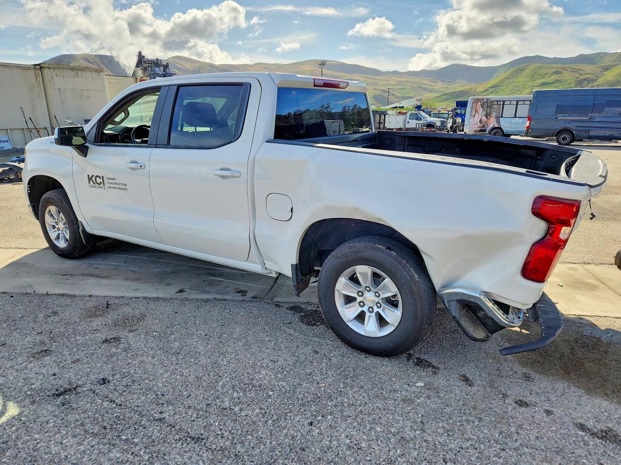 2025 CHEVROLET SILVERADO