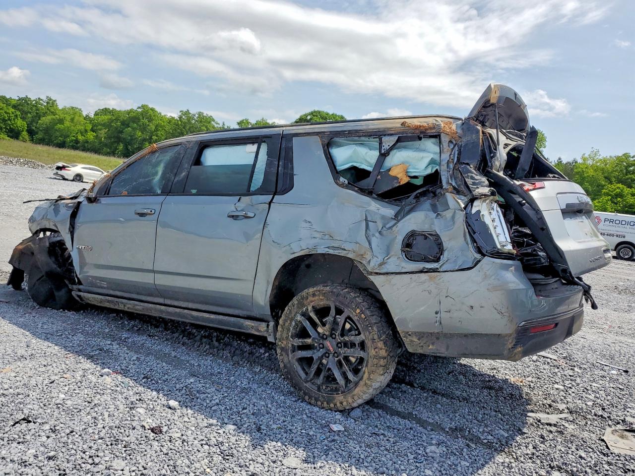 2023 GMC YUKON