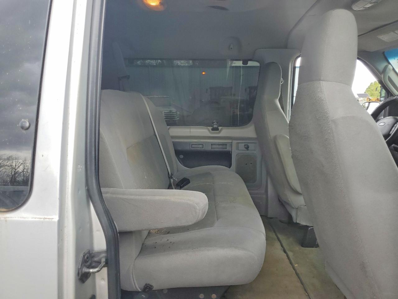 2012 FORD ECONOLINE