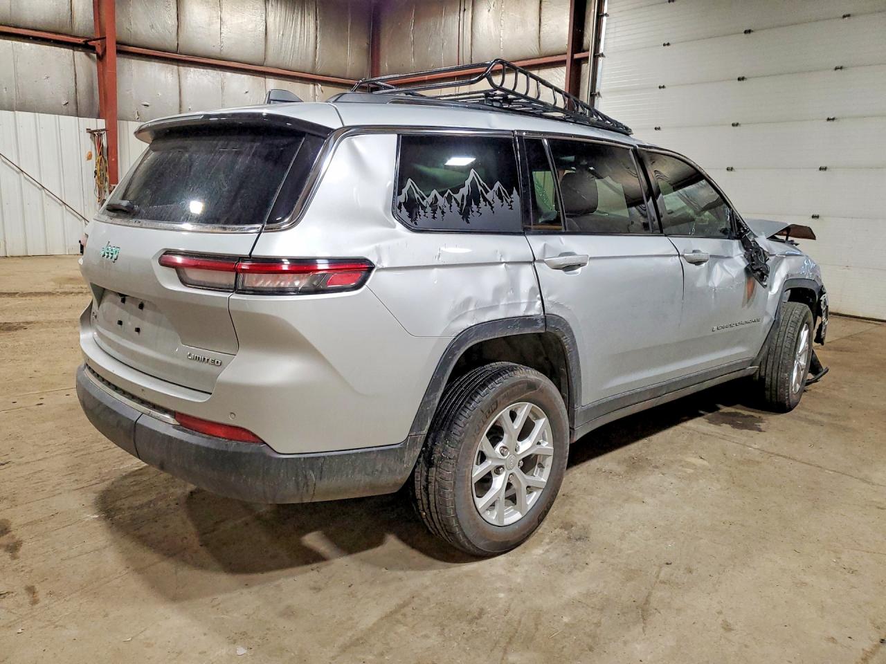 2023 JEEP CHEROKEE