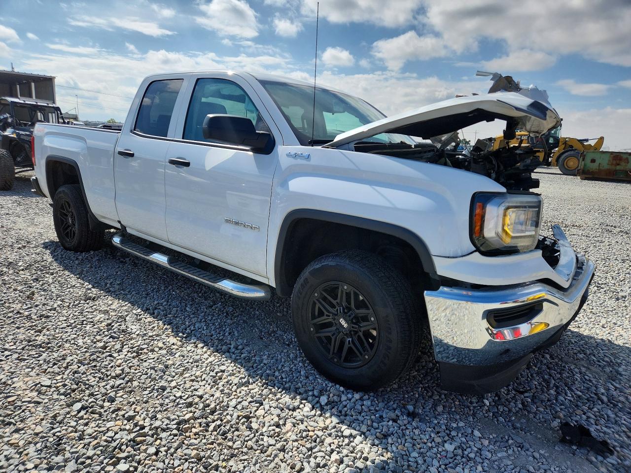 2017 GMC SIERRA