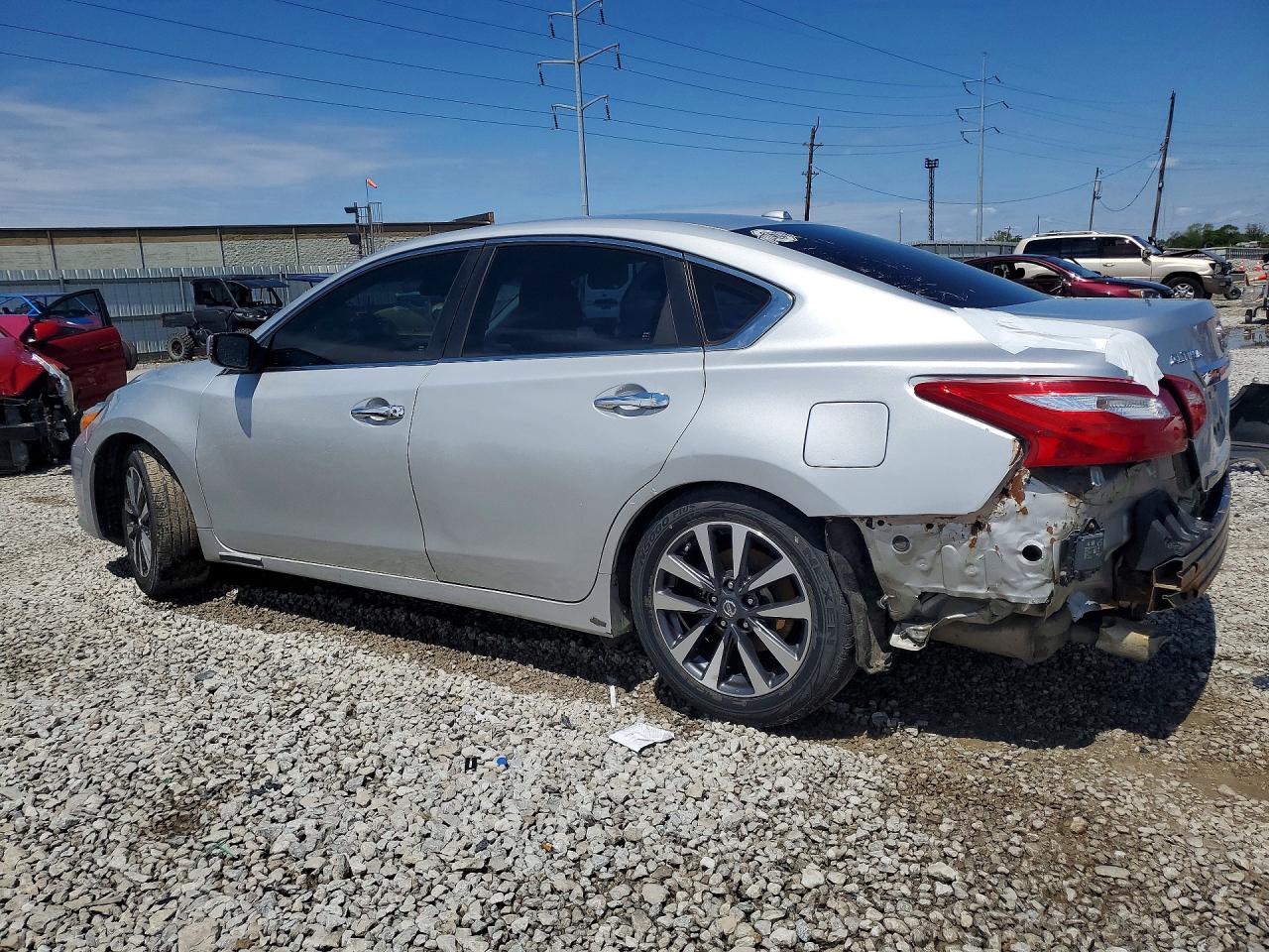 2017 NISSAN ALTIMA