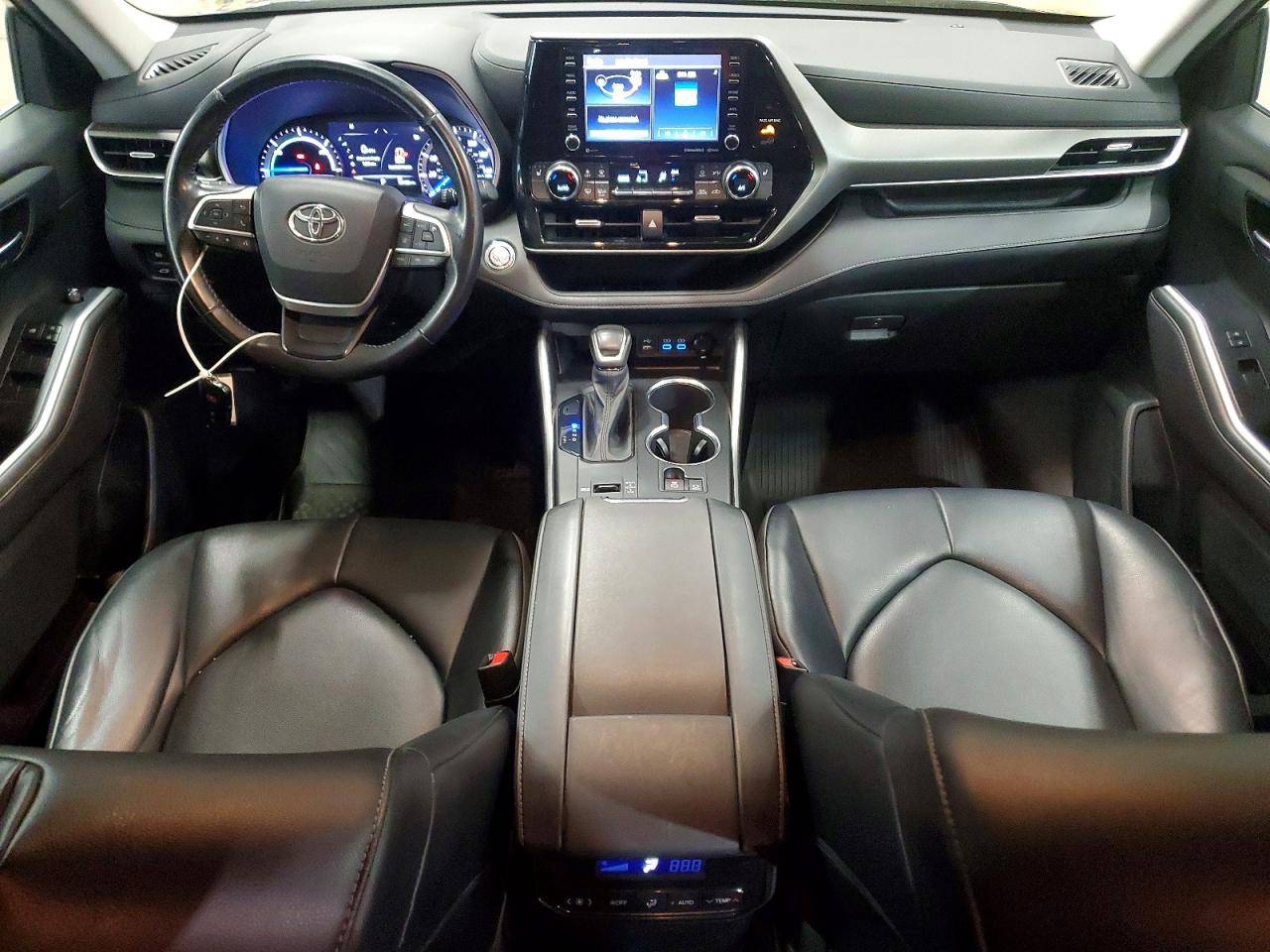 2022 TOYOTA HIGHLANDER