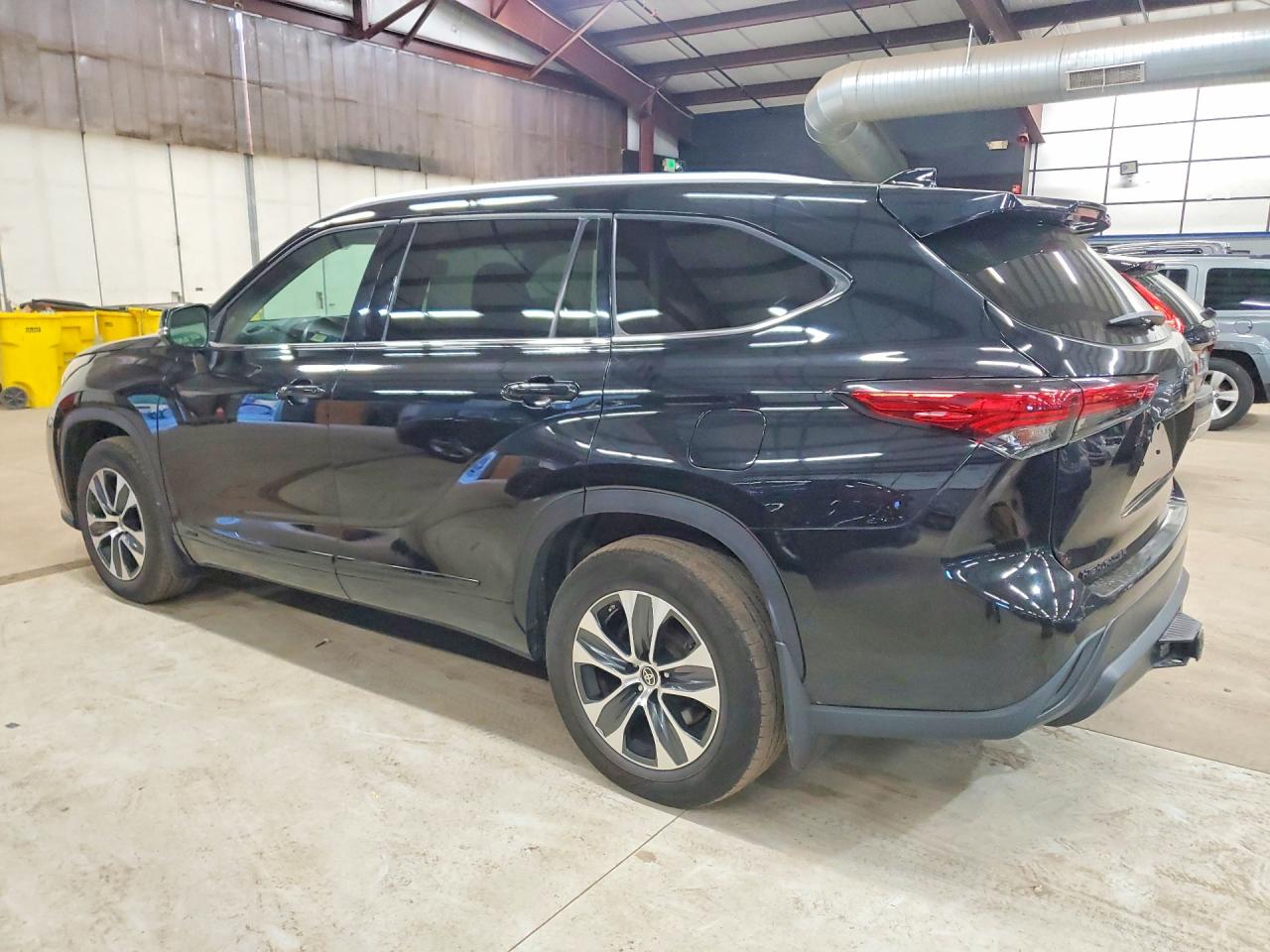2022 TOYOTA HIGHLANDER
