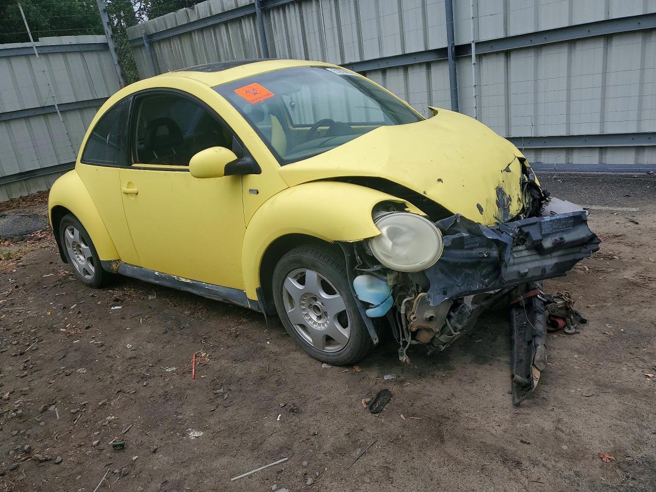 2001 VOLKSWAGEN BEETLE