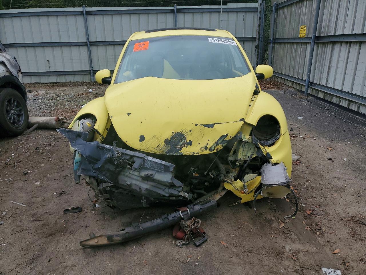 2001 VOLKSWAGEN BEETLE