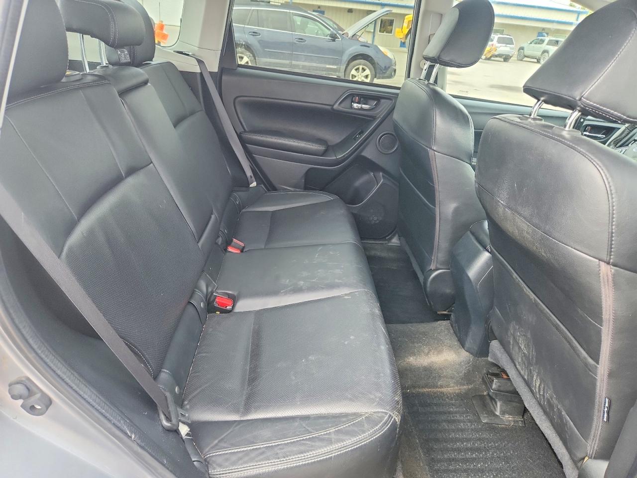 2017 SUBARU FORESTER