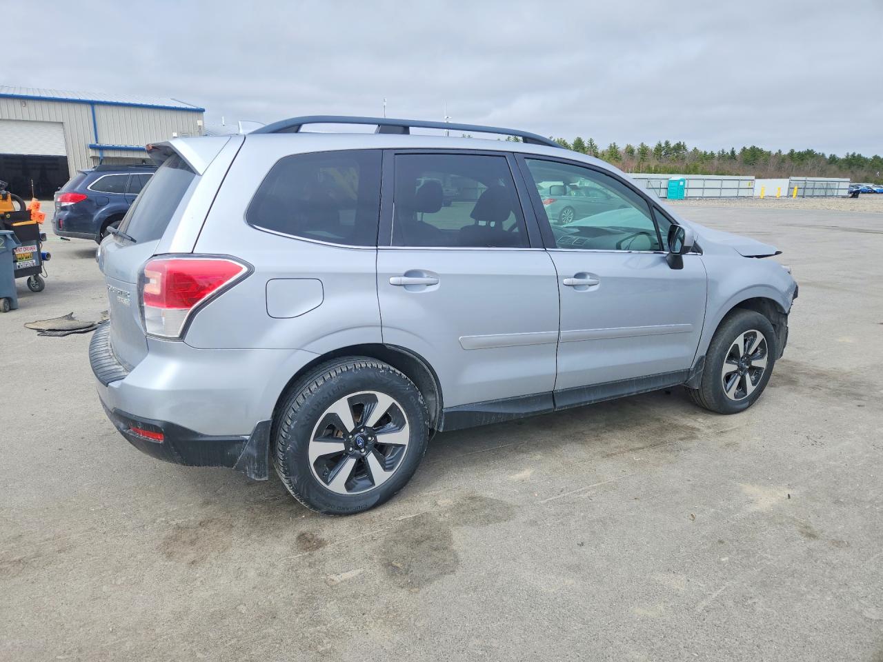 2017 SUBARU FORESTER