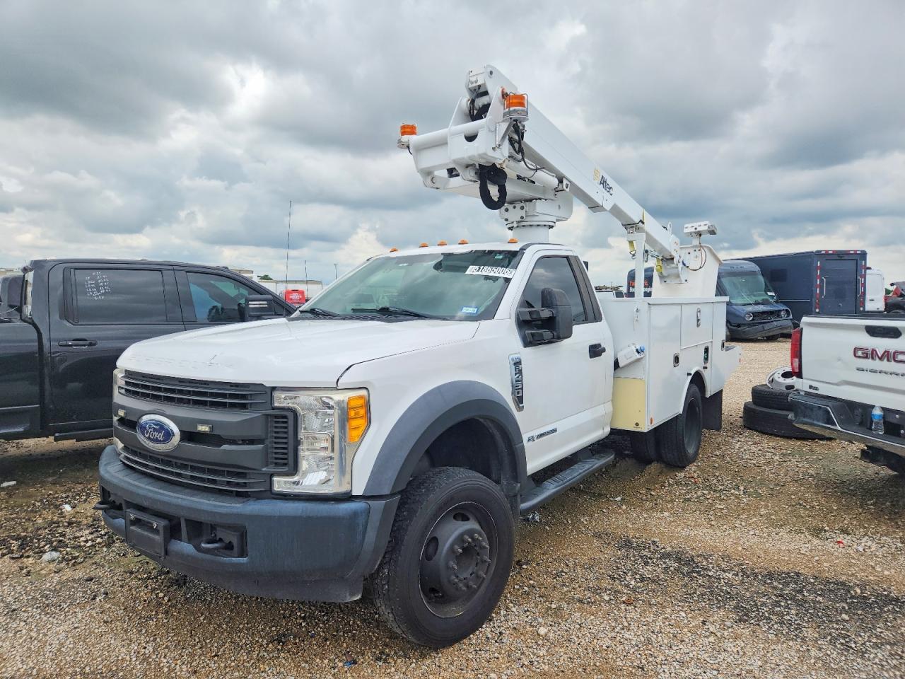 2017 FORD F450
