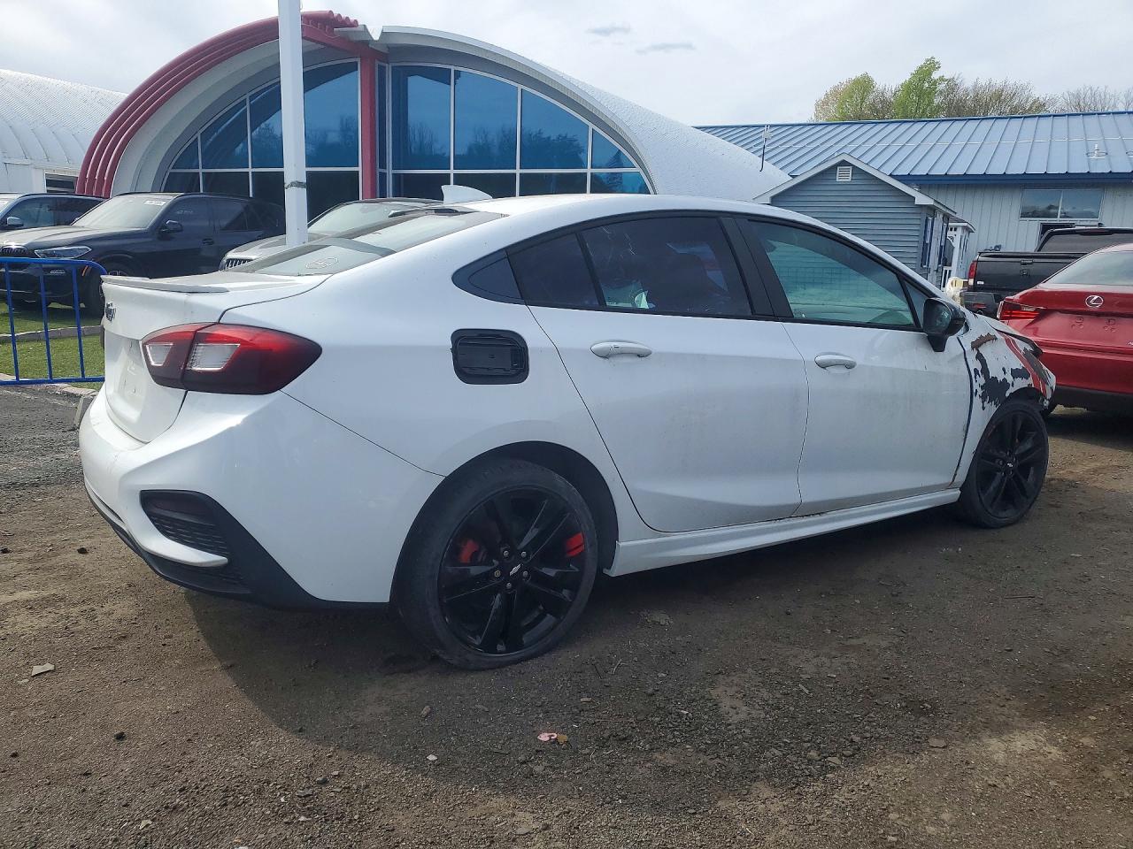2018 CHEVROLET CRUZE