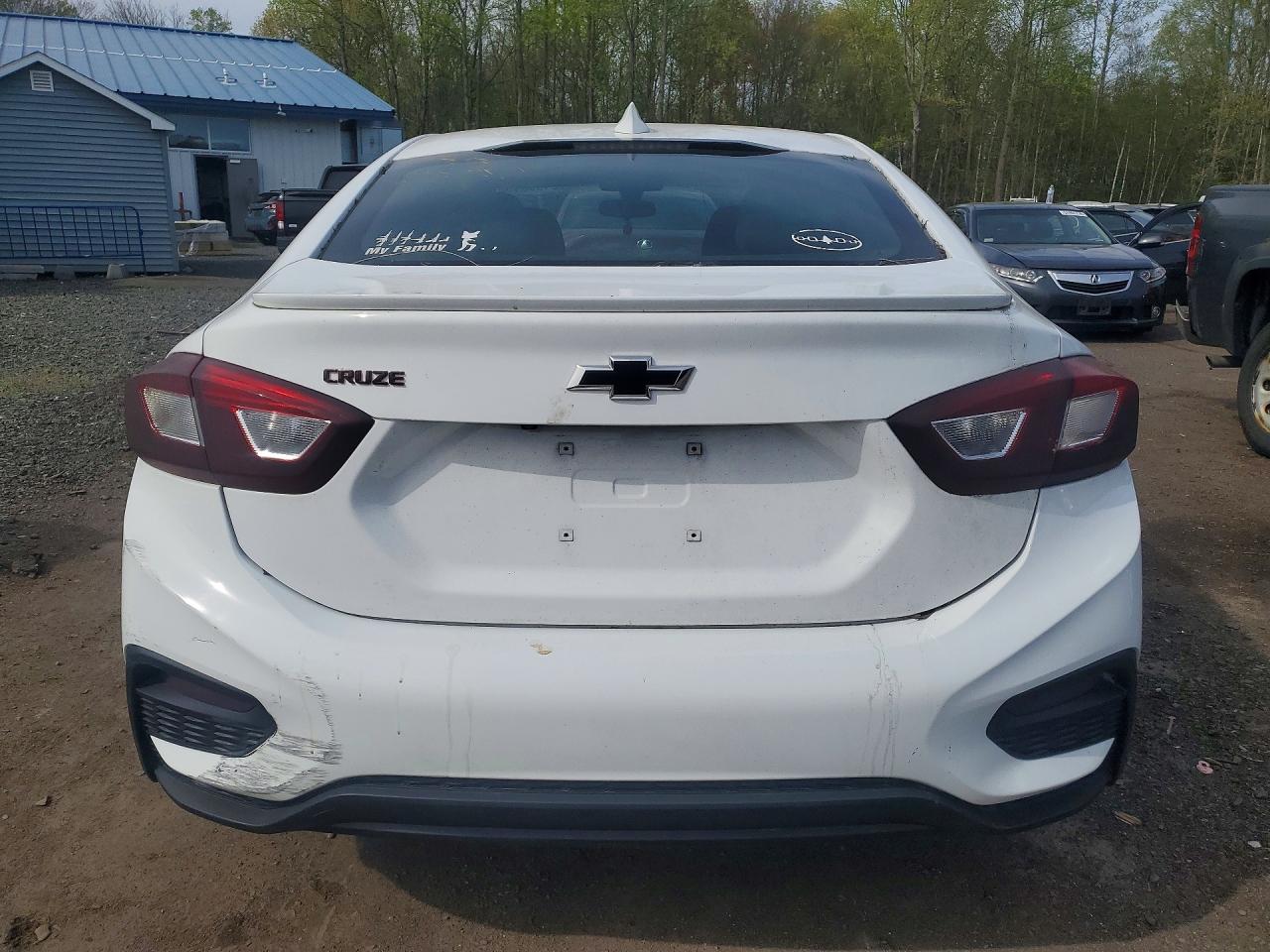 2018 CHEVROLET CRUZE
