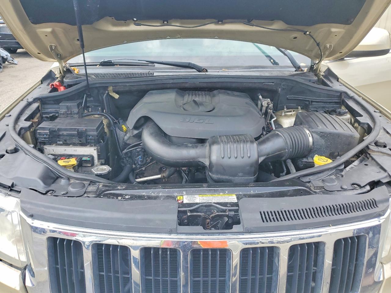 2011 JEEP CHEROKEE