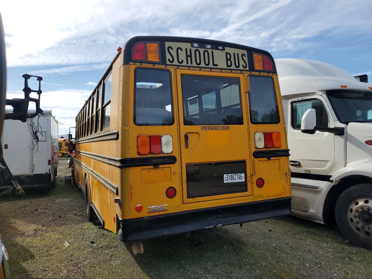 2011 THOMAS SAF-T-LINE