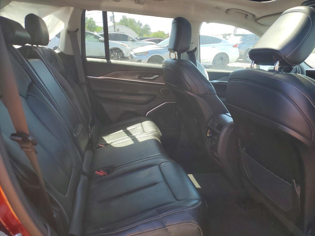 2023 JEEP CHEROKEE