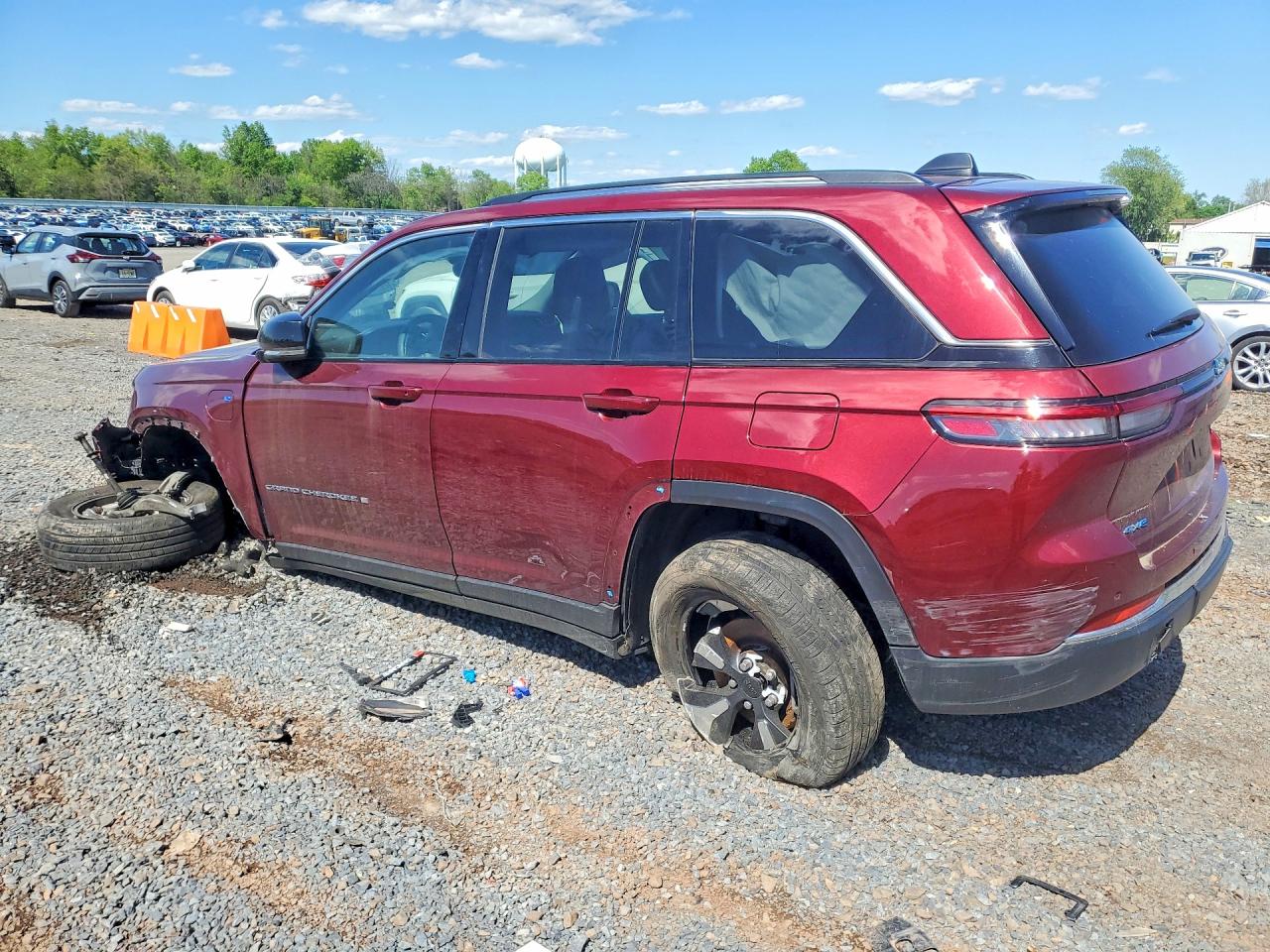 2023 JEEP CHEROKEE