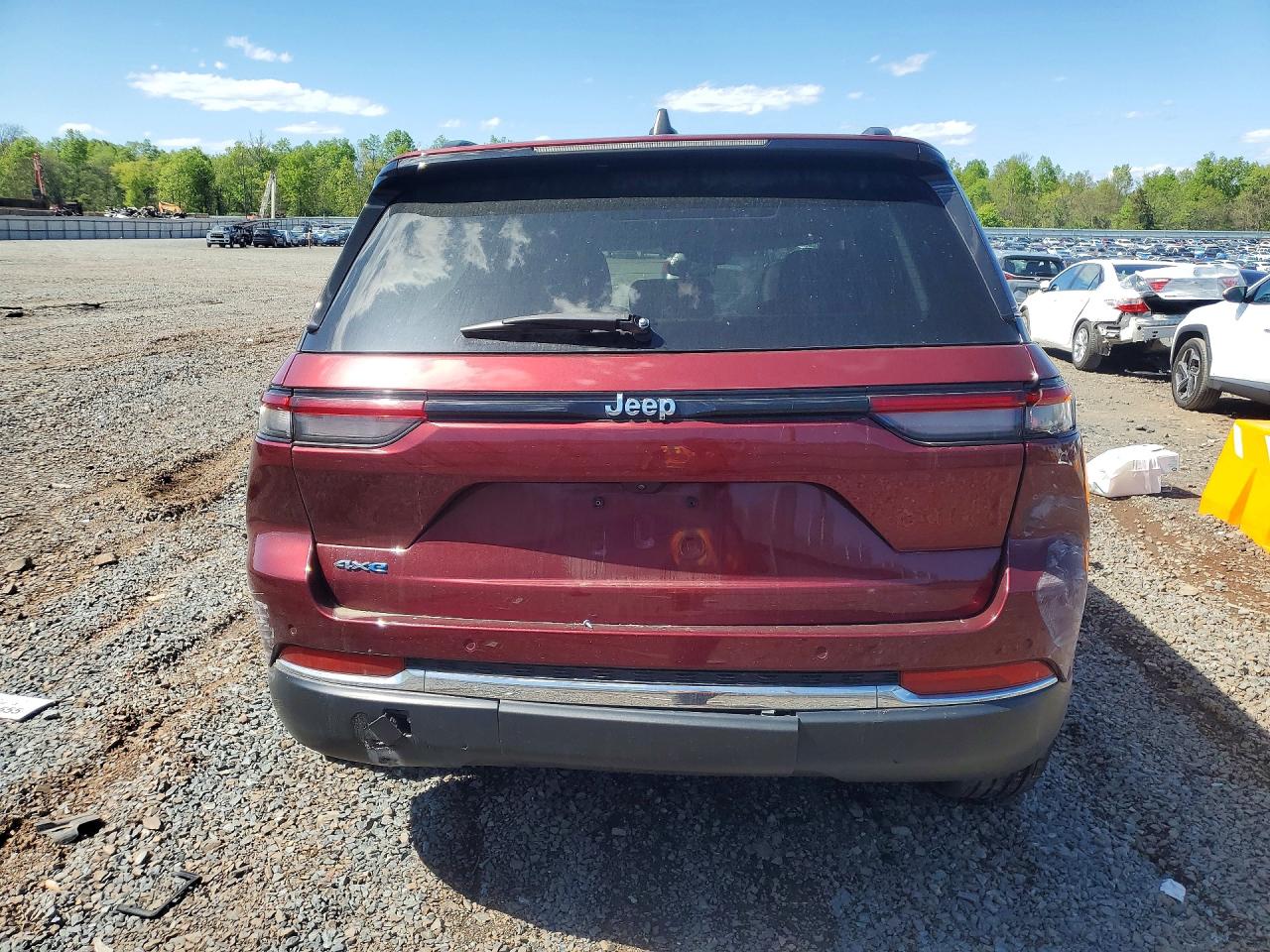 2023 JEEP CHEROKEE